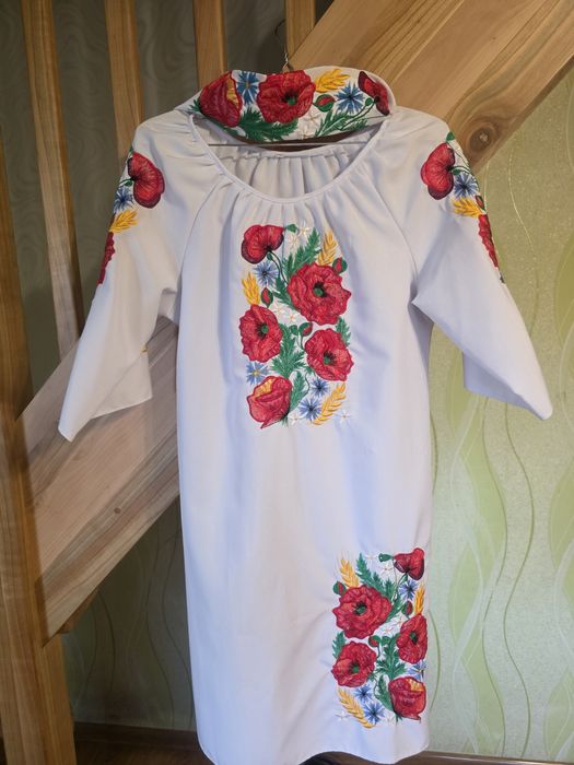 Продам вишите плаття