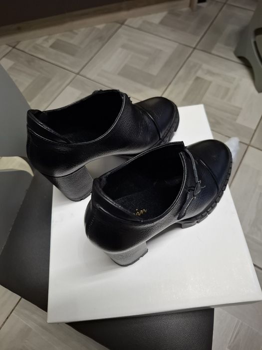 Buty ze skóry naturalnej