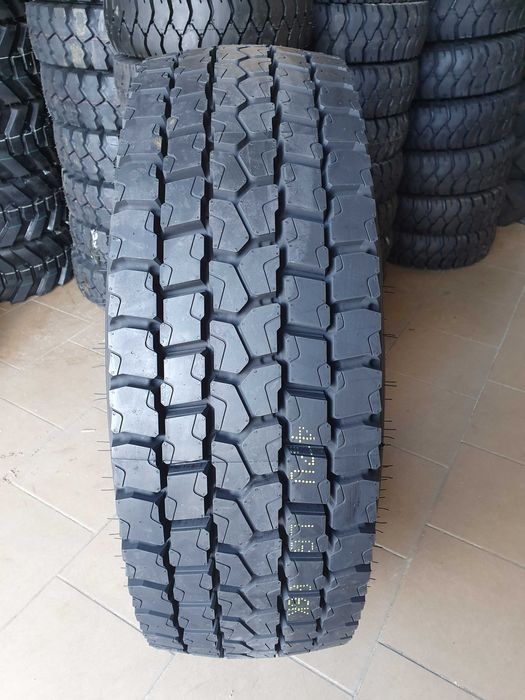 NOWE opony 305/70R19.5 Pirelli TR01 - cena BRUTTO