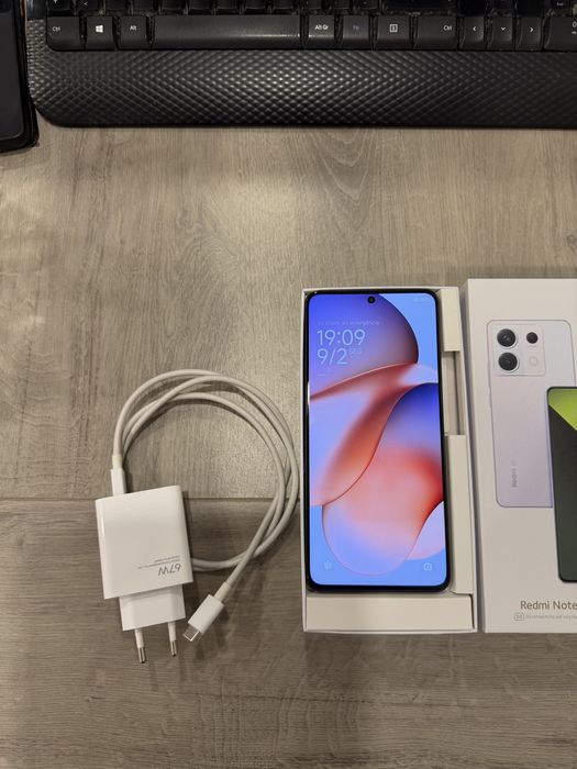 Telemóvel Redmi Note 13 Pro 5G semi-novo