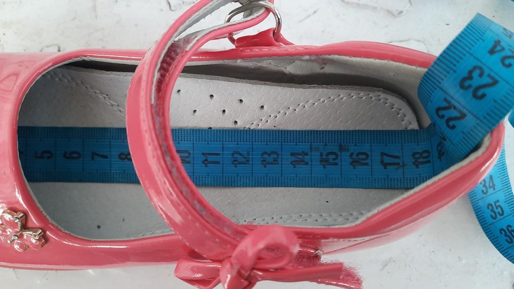 Туфлі р.30, ст.17,5см, дівчинка