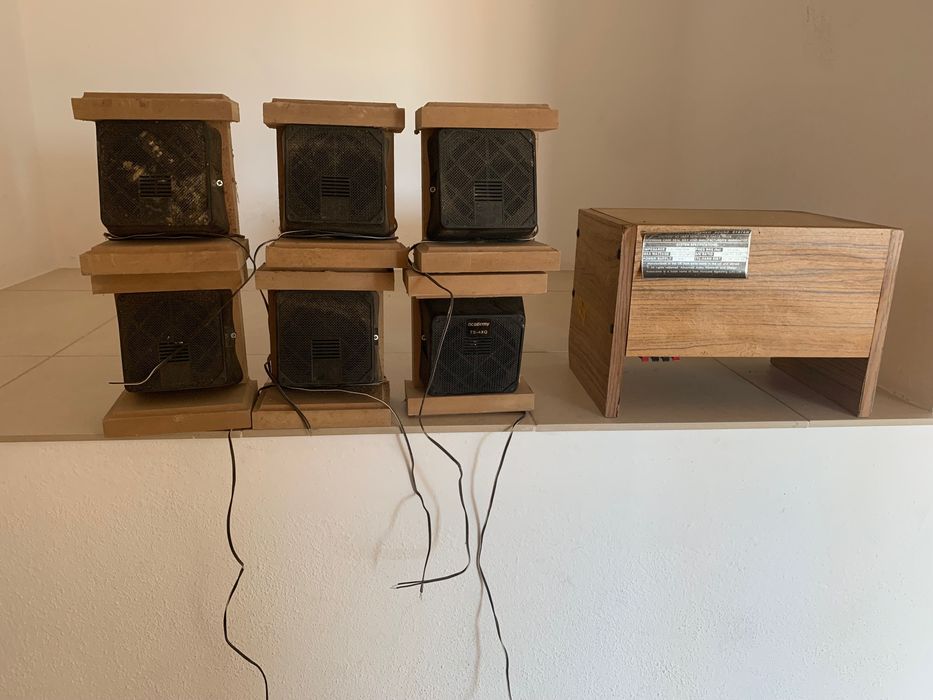 Colunas made in UK ( Reino Unido ) “ vintage” antigas. 15€64550967180545120