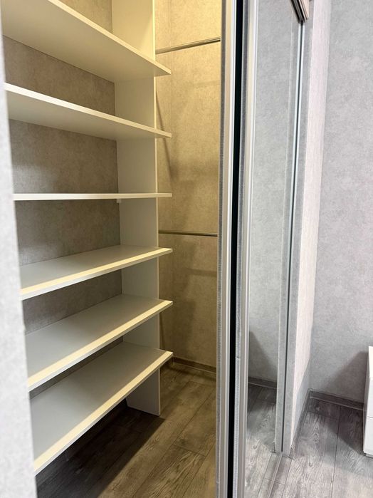 Оренда Тауну в комплексі, М Лісова, Лівий берег, ГЕНЕРАТОР БЕЗ КОМІСІІ