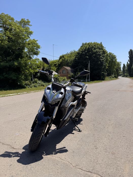 Продам електроскутер FORTE V15