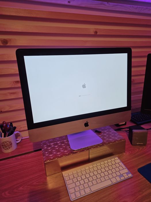 iMac 21,5" - i5 2.7ghz  8gb RAM 1TB