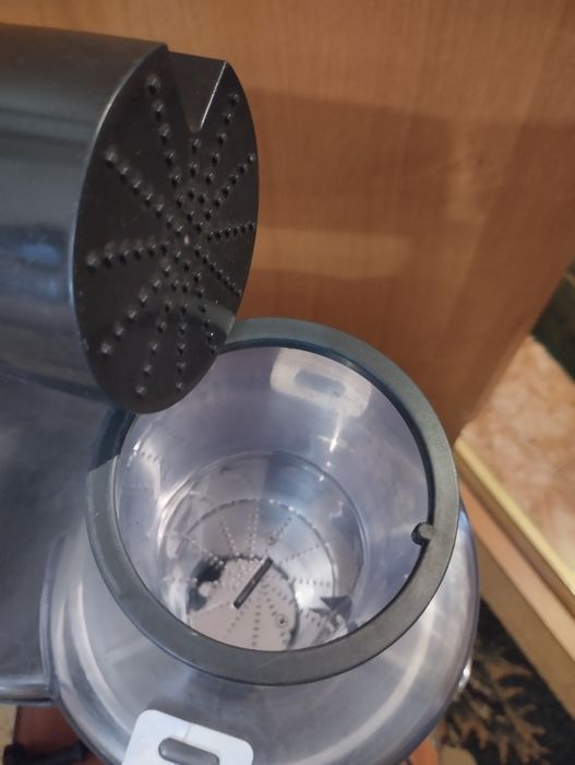 Соковыжималка Филипс Philips HR1861