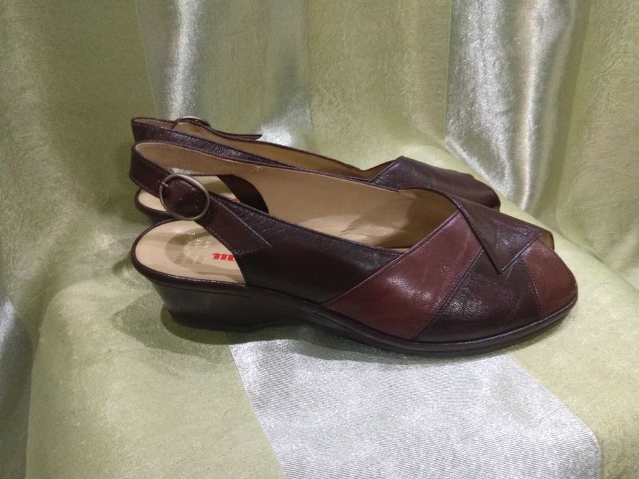 Босоножки   кожаные  38р