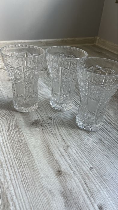Krysztalowe wazony duze