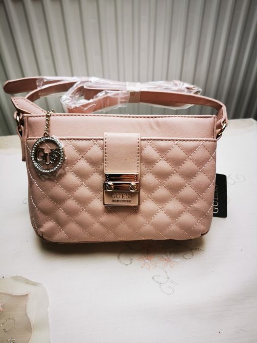 Piękna torebka damska marki Guess