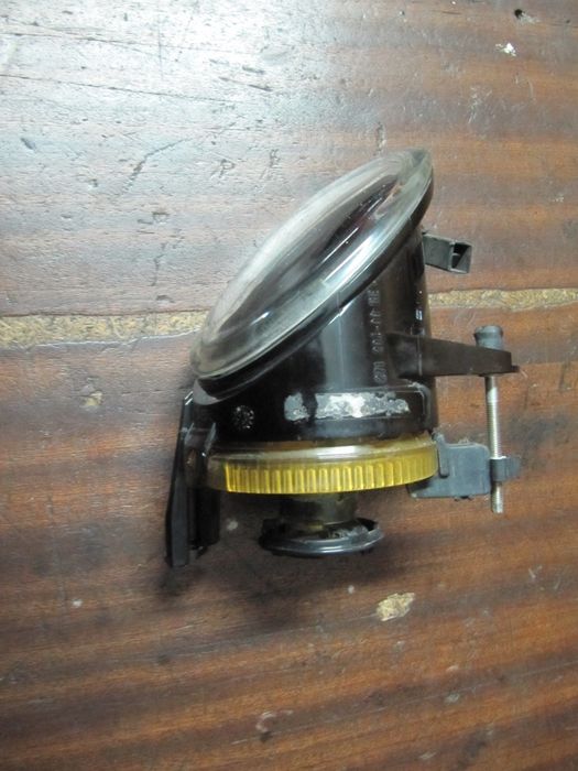 Farol de nevoeiro VW Passat Ano 2009