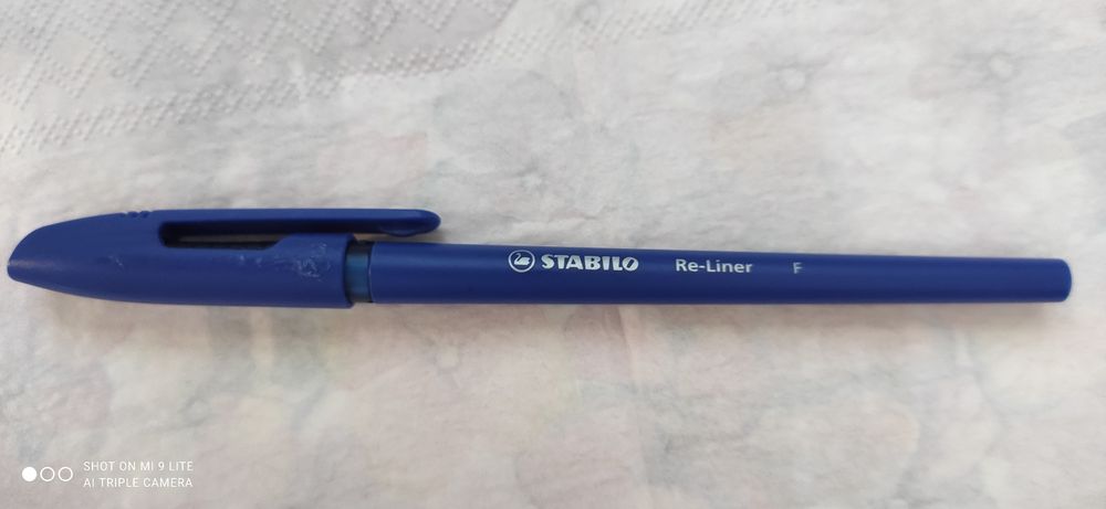 2 długopisy niebieskie, BIC® & Stabilo®