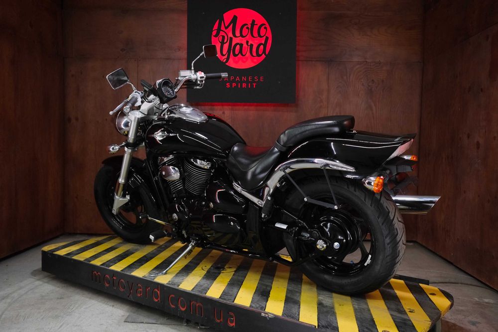 Suzuki Boulevard 800 із Японії