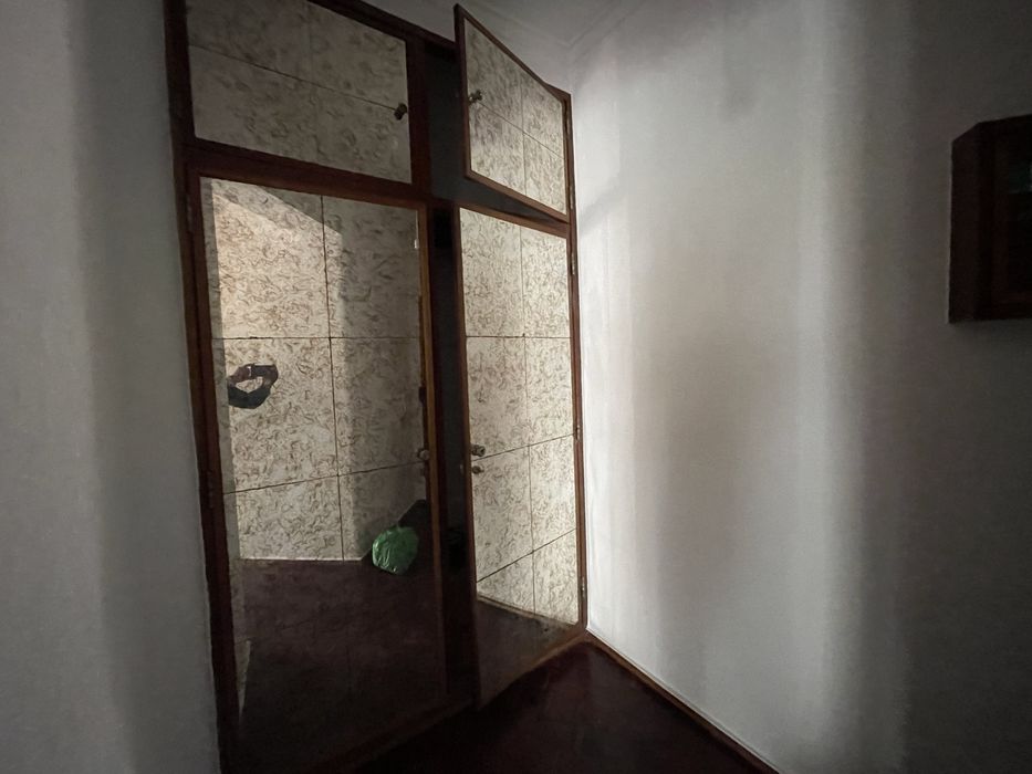 T1 Lumiar Quinta Lavadeiras, excelente, kichenett equipada, vista desafogada.  950€