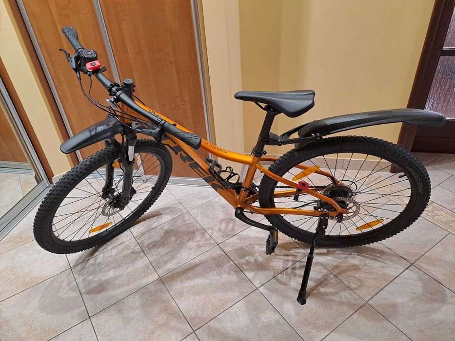 Rower górski TREK Marlin 5 XS 27,5” hydrauliczne hamulce tarczowe Shimano, rama aluminiowa stan idealny jak nowy, komunia