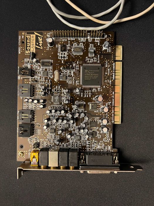 Sound Blaster Live! Player 1024 + Colunas