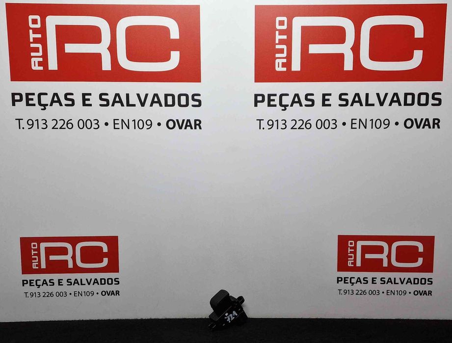 Comando / Botão / Interruptor Vidros Frente Direito | NISSAN