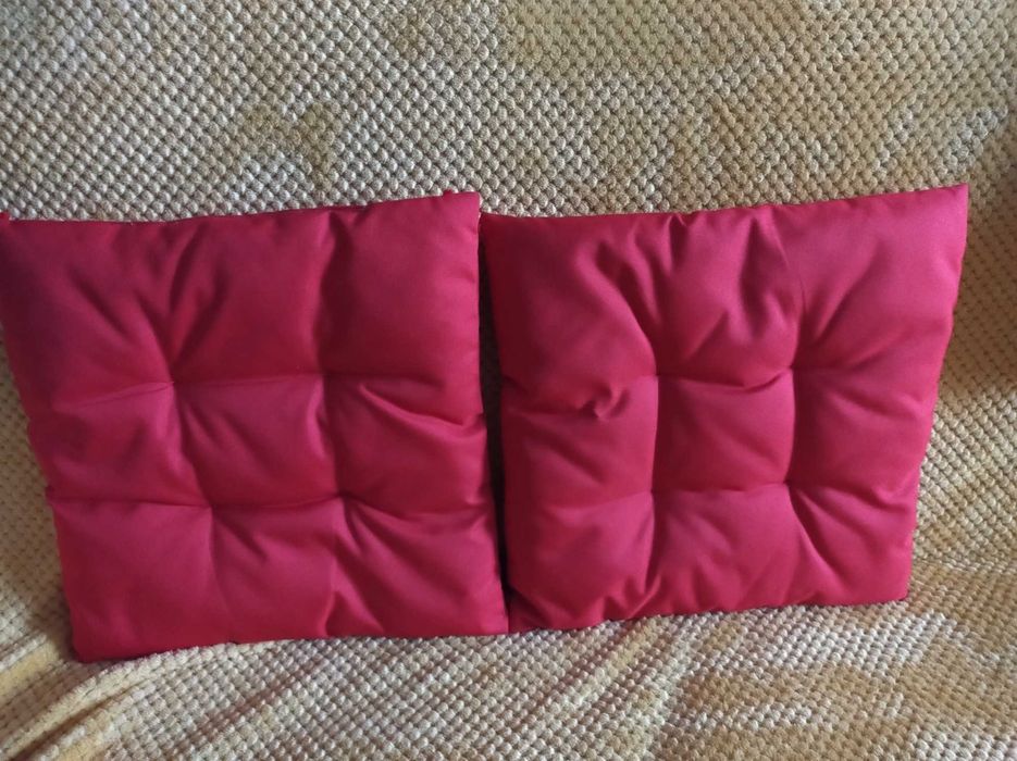 Poduszka na krzesło czerwona -2sztuki