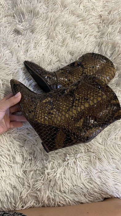 Ботинки козаки  Италия натуральный кожа питона