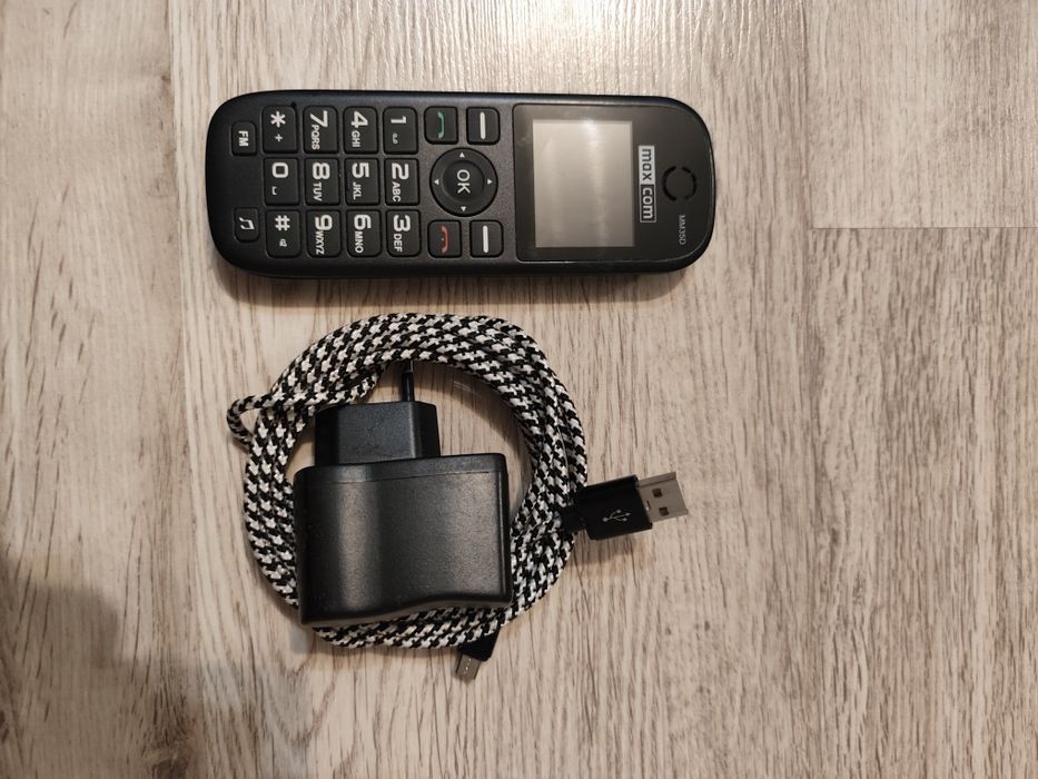 Telefon dla seniora Maxcom MM 35 D