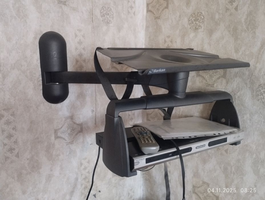 Полка для ТВ и DVD