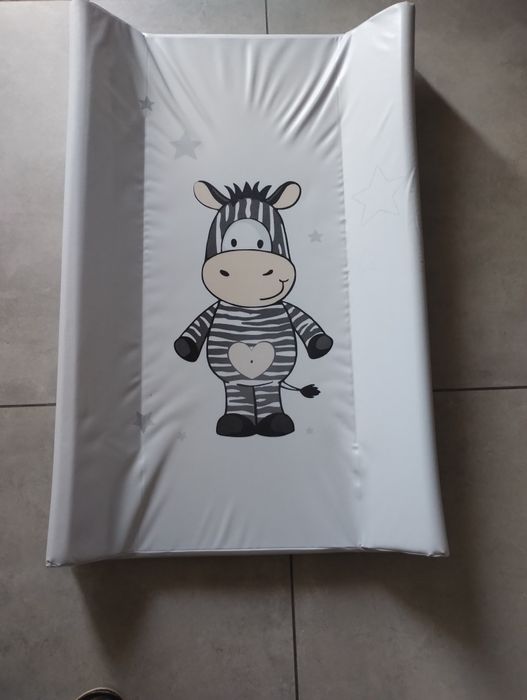 Przewijak na łóżeczko