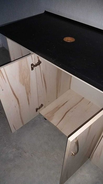 Прилавок меблевий для торгового закладу