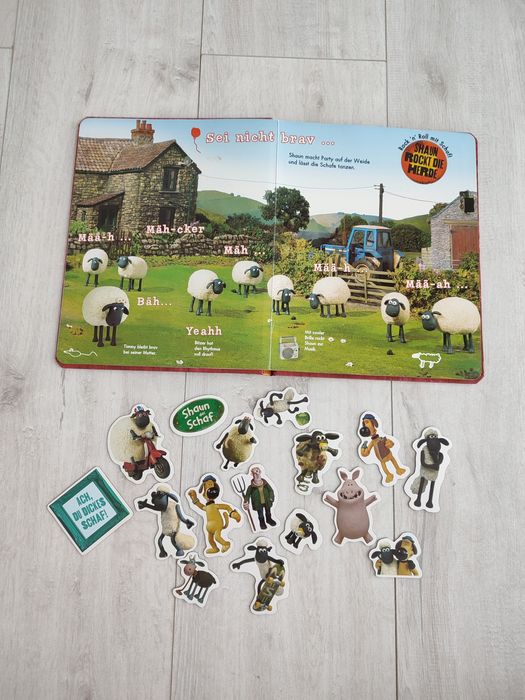 Магнітна книга-гра Shaun the Sheep (Овечка Шон)  | нова | 16 магніті