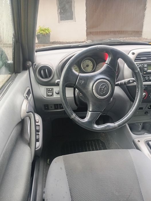 Sprzedam Toyota RAF 4