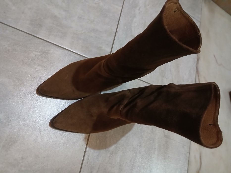 Botas da marca Ruika