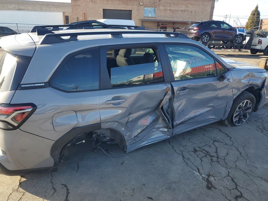 Запчастини субару форестер 2025 рік під бронь , покоління SL