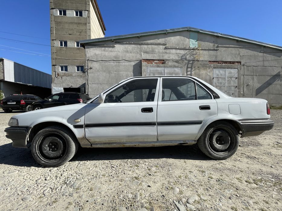 Toyota Corolla e90 1992