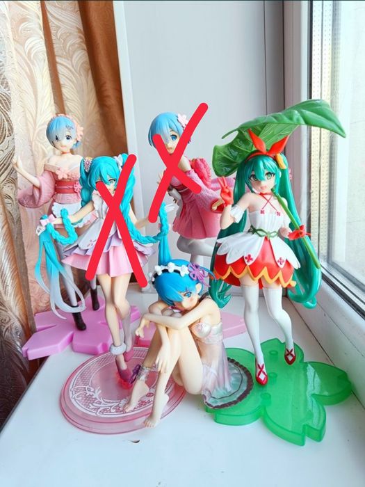 Аниме фигурки много разных