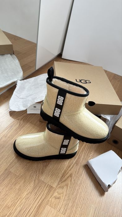 Ugg clear mini 36 p