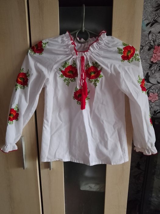 Вишиванка для дівчинки