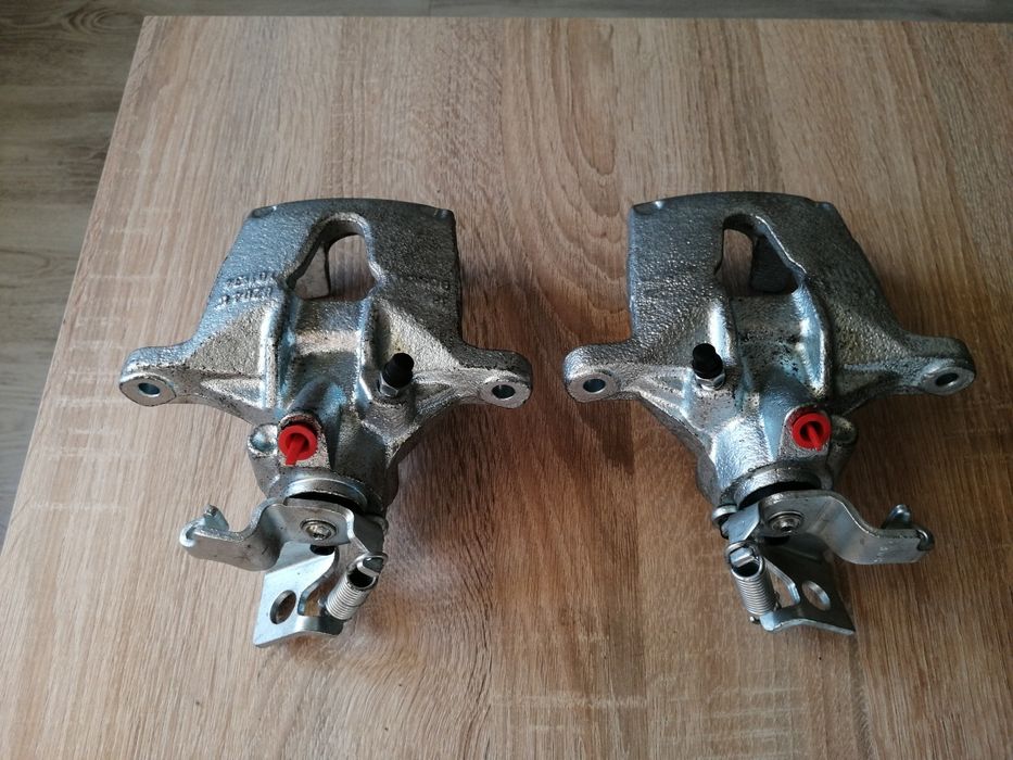 Ford mondeo MK3 zaciski hamulcowe