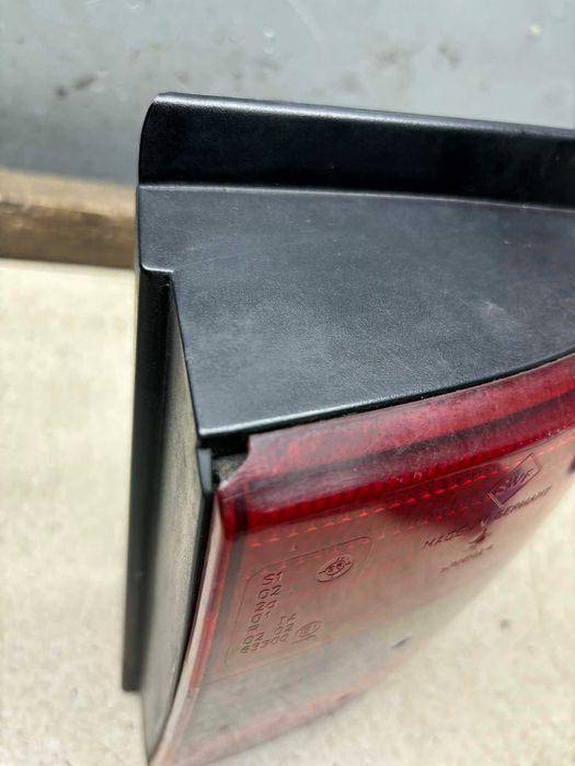 Lampa Prawy Tył Prawa Tylna VW Passat B4 Kombi ORYGINALNA !!!