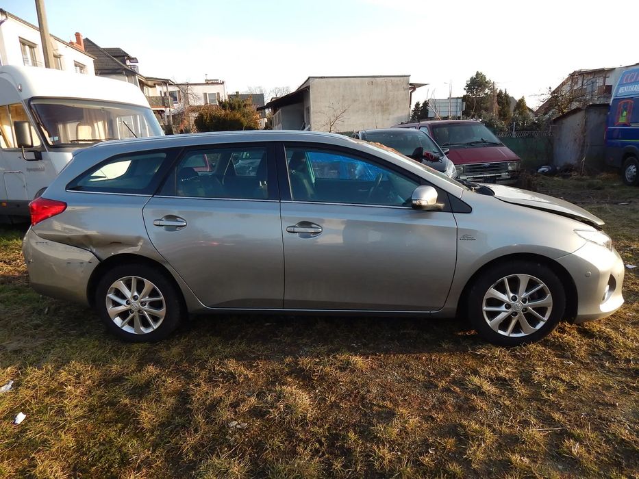 Toyota Auris Tylko 79 tys.km. podgrzewane fotele wersja kombi