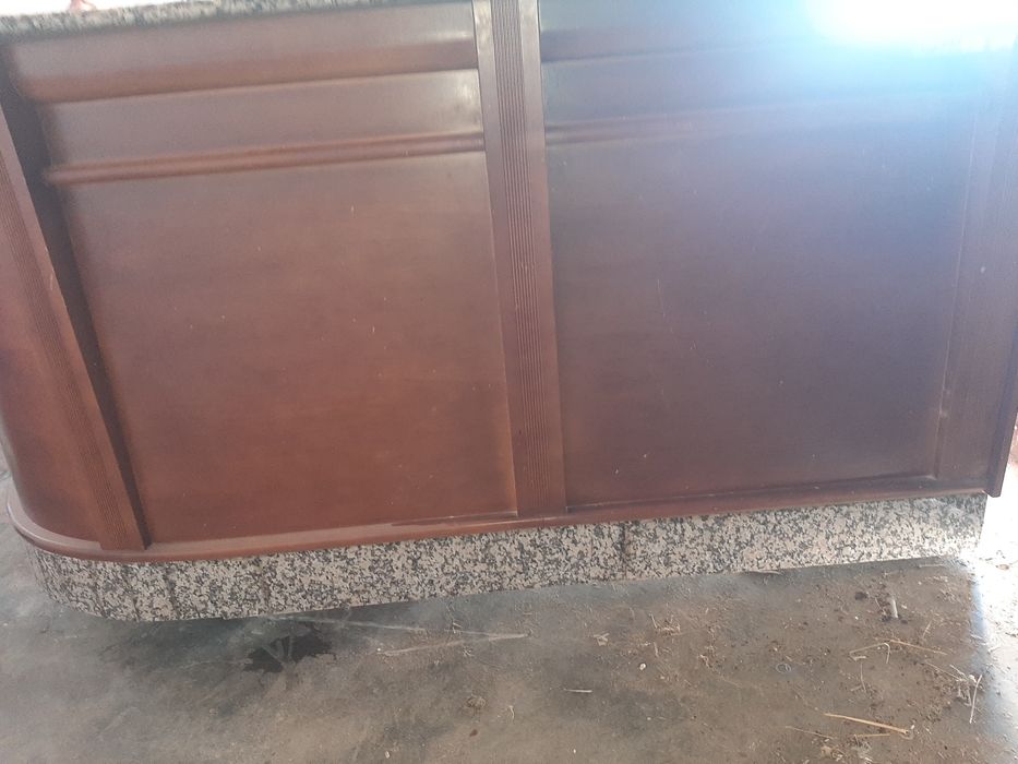 Vitrine refrigerada e balcao frio