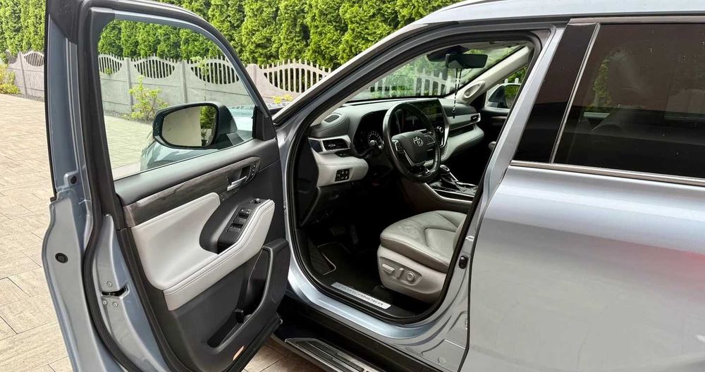Toyota Highlander HEV 2020