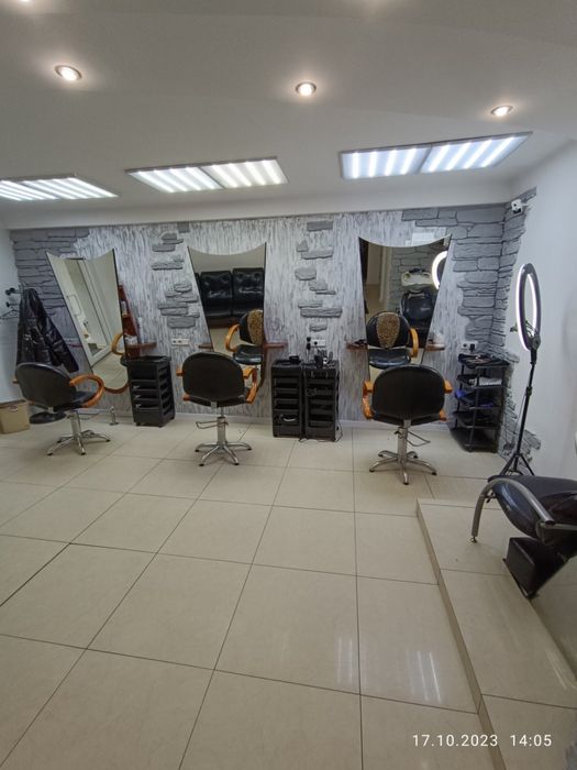 Оренда робочого  місця  перукаря в салоні "Beauty Up”