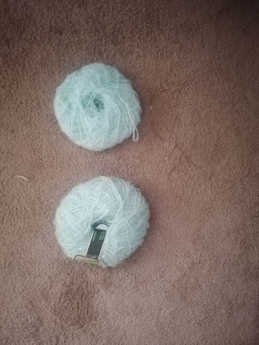 Lãs variadas. 2 novas