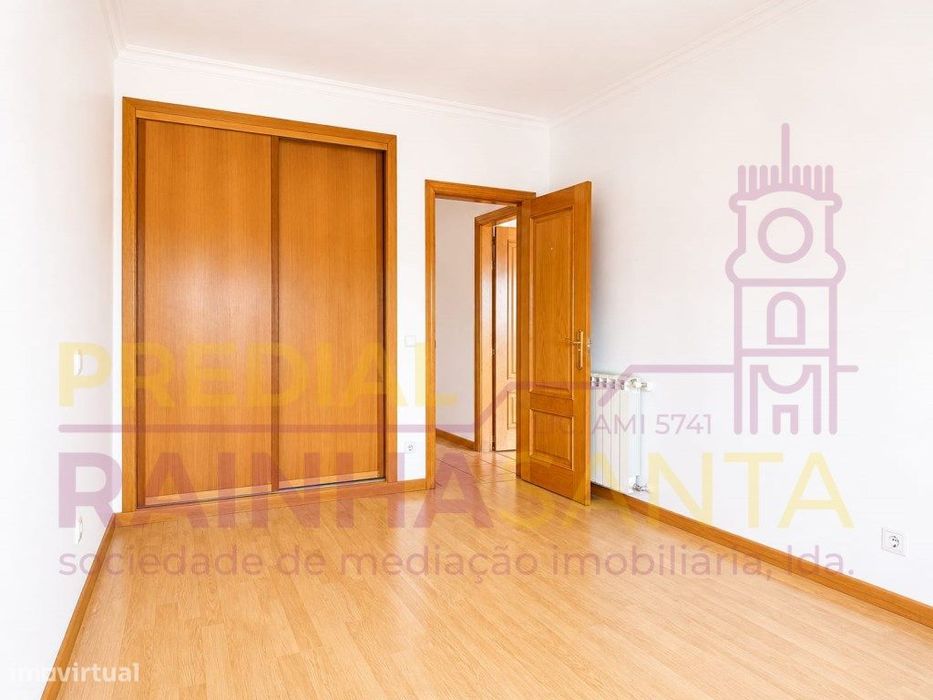 Apartamento T2 com Garagem em Box - S. Martinho do Bispo, Coimbra