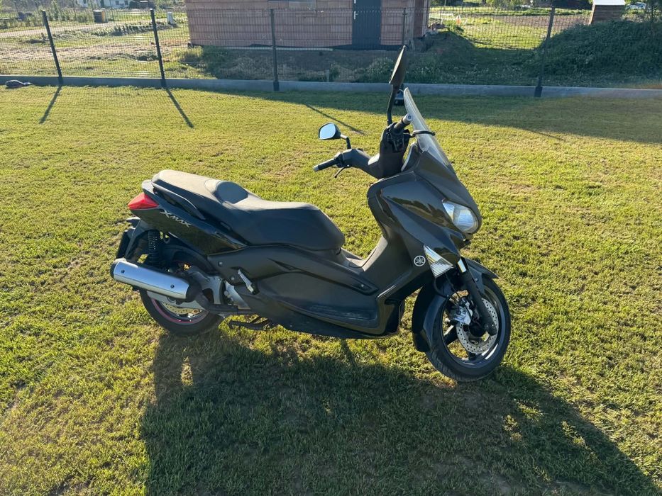 Yamaha x max 125