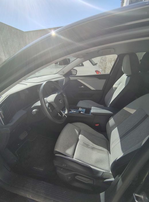 Opel Astra 1.6 PHEV Elegance — photo 5