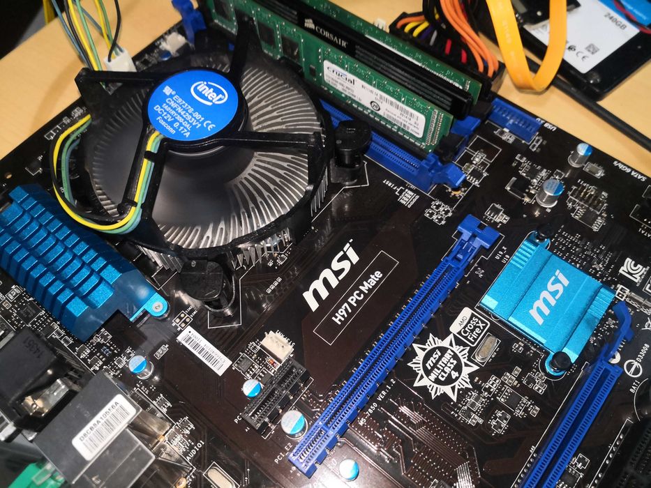 MSI H97 PC Mate LGA1150 + I/O Shield | Opção i5-4460 + Cooler