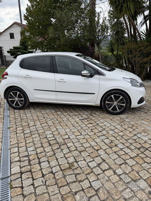 Peugeot 208 1.2 Gasolina