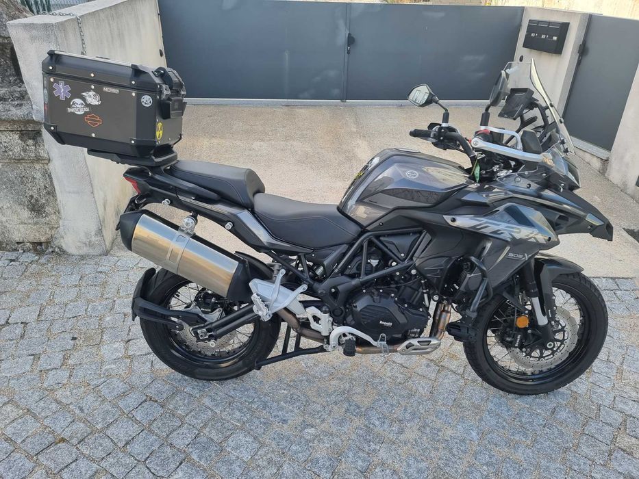 Benelli 502 X TRK ano 2022