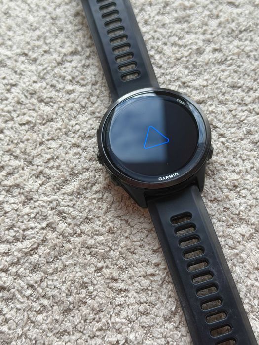 Garmin Forerunner 570 (47 mm) – bardzo dobry stan