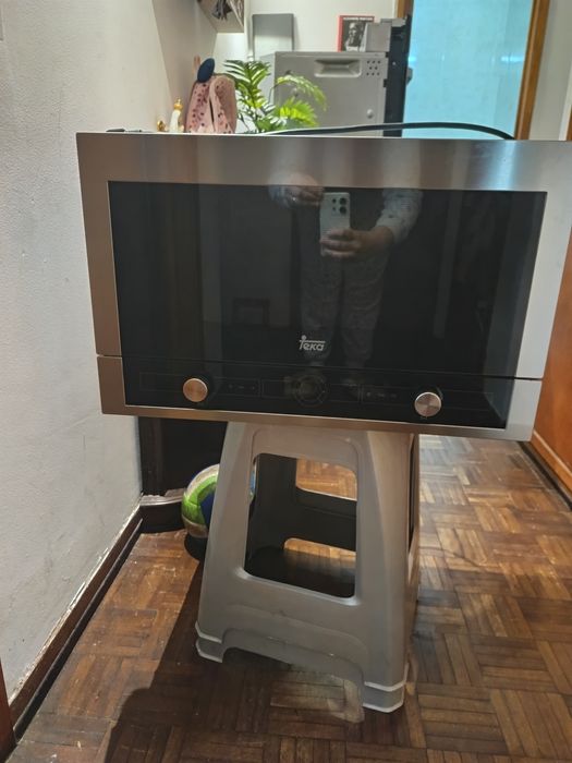 Microondas/ máquina lava loiça