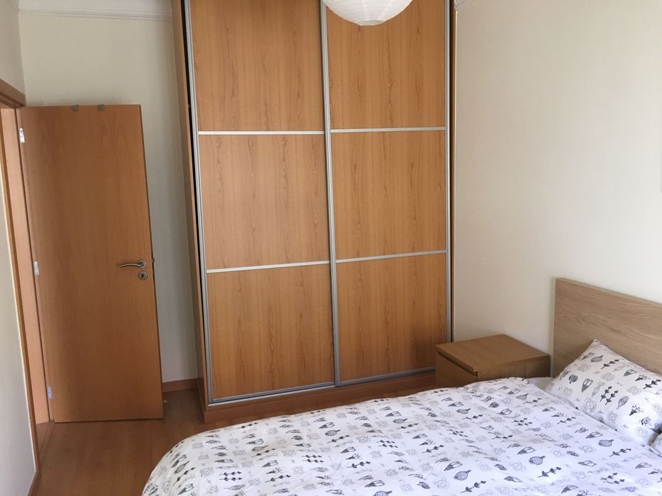 Arrendamento de apartamento T2 na Rua das Furnas